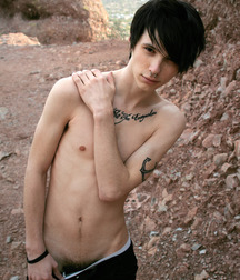 Twinks 150 5d5472eb06f65.jpg