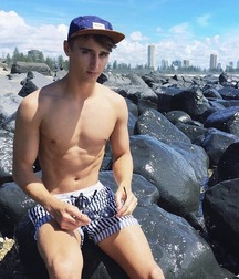 Twinks 151 5d55774fdedaa.jpg