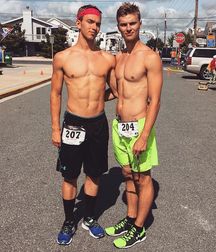 Twinks on hot days 2 5d55d38b7a23f.jpg