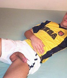 Twink roses 5d56d06ece79c.jpg
