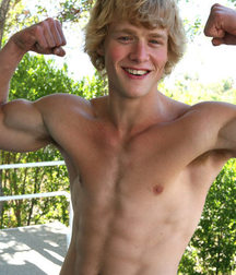 Amazing blondes 5d572f80c82f1.jpg