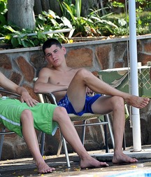 Twinks 152 5d586a4eda9e6.jpg