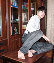 Vic home alone 5d587d2193fed.jpg