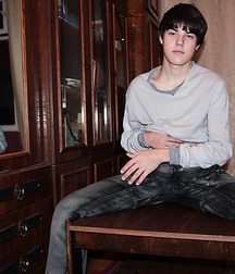 Vic home alone 5d587d2c37334.jpg