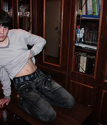 Vic home alone 5d587d3fd6ac5.jpg