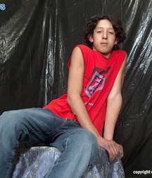 Italian boy 5d5897d85f6cc.jpg