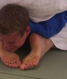 Barefoot fighters 5d595d5e9b855.jpg