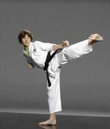 Barefoot fighters 5d595da88861c.jpg