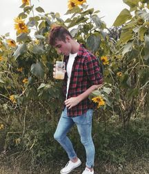 Loving my chucks 5d59cc77ecd99.jpg
