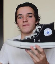 Loving my chucks 5d59ccbb9fcae.jpg
