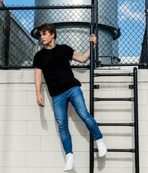 Sexy twinks and jocks 5d5ae12a65d58.jpg