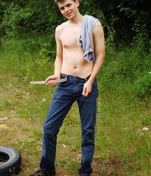 Gino 2 5d5c5df34be52.jpg