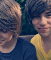 Twinks in love 5d5d7c4a0c1df.jpg