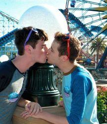 Twinks in love 5d5d7c58d8313.jpg