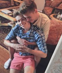 Twinks in love 5d5d7c687f67c.jpg