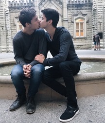 Twinks in love 5d5d7c807f17c.jpg