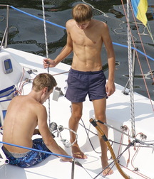 Uploaded by:pithepa 5d5da297d375c.jpg