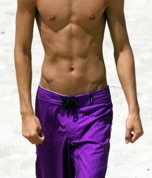 Shirtless beauties 5d5dbee76054b.jpg