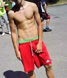 Twinks 155 5d5eb7fc59516.jpg