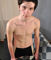 Carl barefoot 5d613ce13bae6.jpg