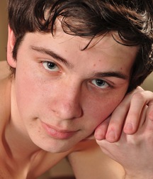 Carl barefoot 5d613d704d91c.jpg