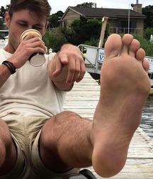 Barefoot movie boys 5d6173ccb567d.jpg