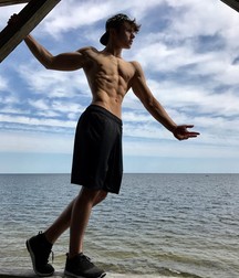 Magnificent Twinks 5d6180d6a9e2e.jpg