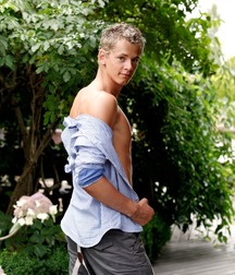 Blondes 5d61de1534711.jpg
