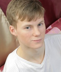 Evan 5d628e3a1ae5a.jpg