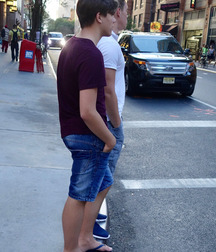 Hotties in flip flops 5d62c6f1ca2fd.jpg
