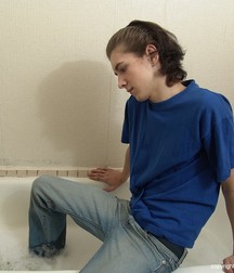 Kreck in bathtube 5d6536085c2c0.jpg