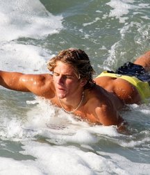 Beauties and hotties 3 5d6543c1eb39e.jpg