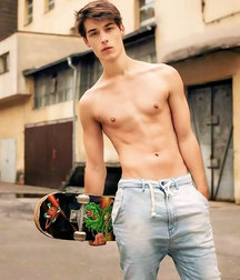 College boy hotties 5d66a30963c8b.jpg
