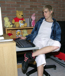 College boy hotties 5d66a321ee494.jpg