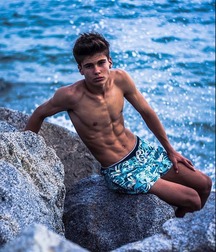 Young and beautiful 2 5d66aa1d5de8d.jpg