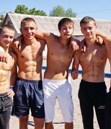 Boy groups 5d66f51786d5a.jpg