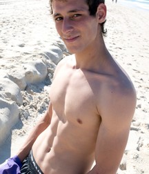 Twinks in the sunshine 5d67013e7bdba.jpg