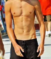 Twinks in the sunshine 5d670145a875f.jpg