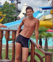Beach beauties 5d69083410eb1.jpg