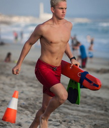 Beach beauties 5d69084109826.jpg