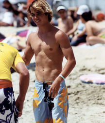 Blondies 5d6952e68c03f.jpg