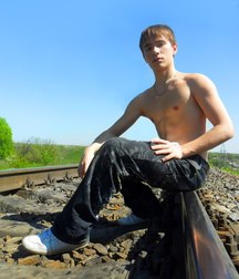 Shirtless 5d695d5d1f487.jpg