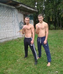 Shirtless 5d695d5eeb7c7.jpg