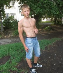 Shirtless 5d695d7b1b1db.jpg