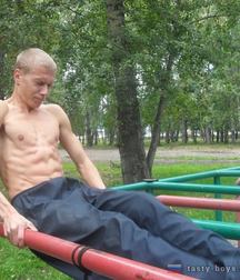 Shirtless 5d695d8ce8570.jpg