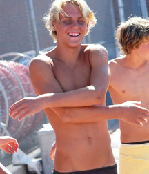 Blondies 5d6989bab83f0.jpg