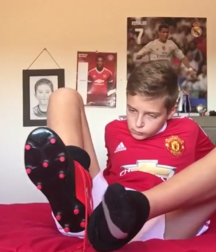 Smelly boy feet 7 5d6aa97365e41.png