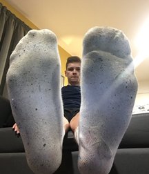 Smelly boy feet 7 5d6aa98b284f1.jpg