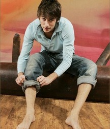 Feet to worship 5d6af39731e3e.jpg