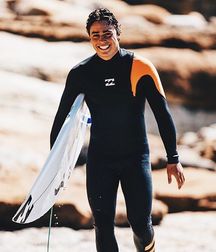 Surfer and divers 3 5d6c1505a9d34.jpg